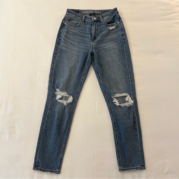 ✖️SOLD✖️ American Eagle Ripped Mom Jeans Size 0 Regular - Picture 4 of 13